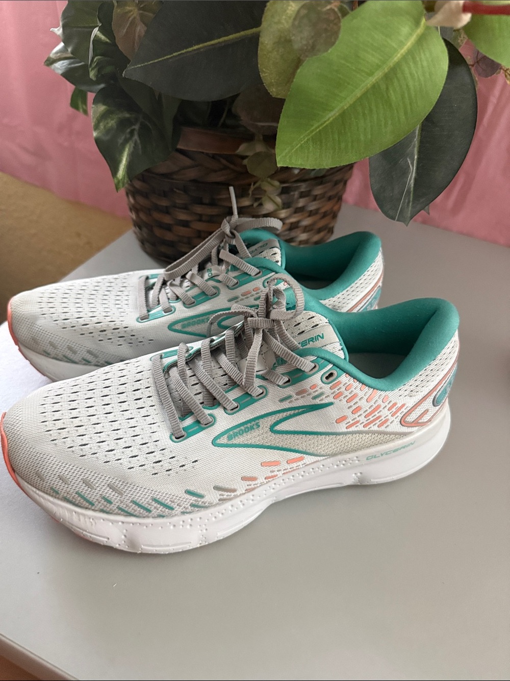 Brooks Women’s White Teal & Coral Athletic Running Shoes